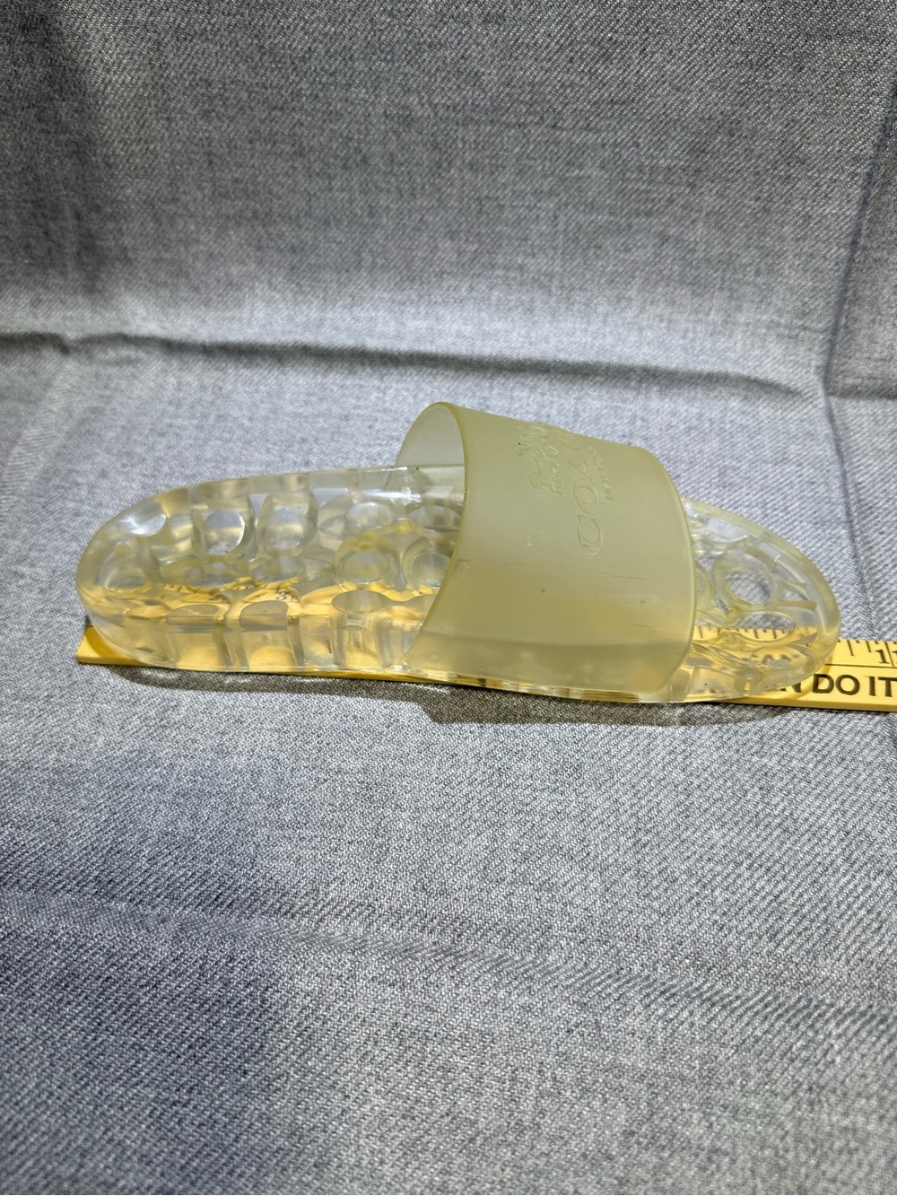 Coach Jelly Slide Sandals Womens Size 8.5 Translucent Yellow Rubber Logo Slides - Picture 5 of 5